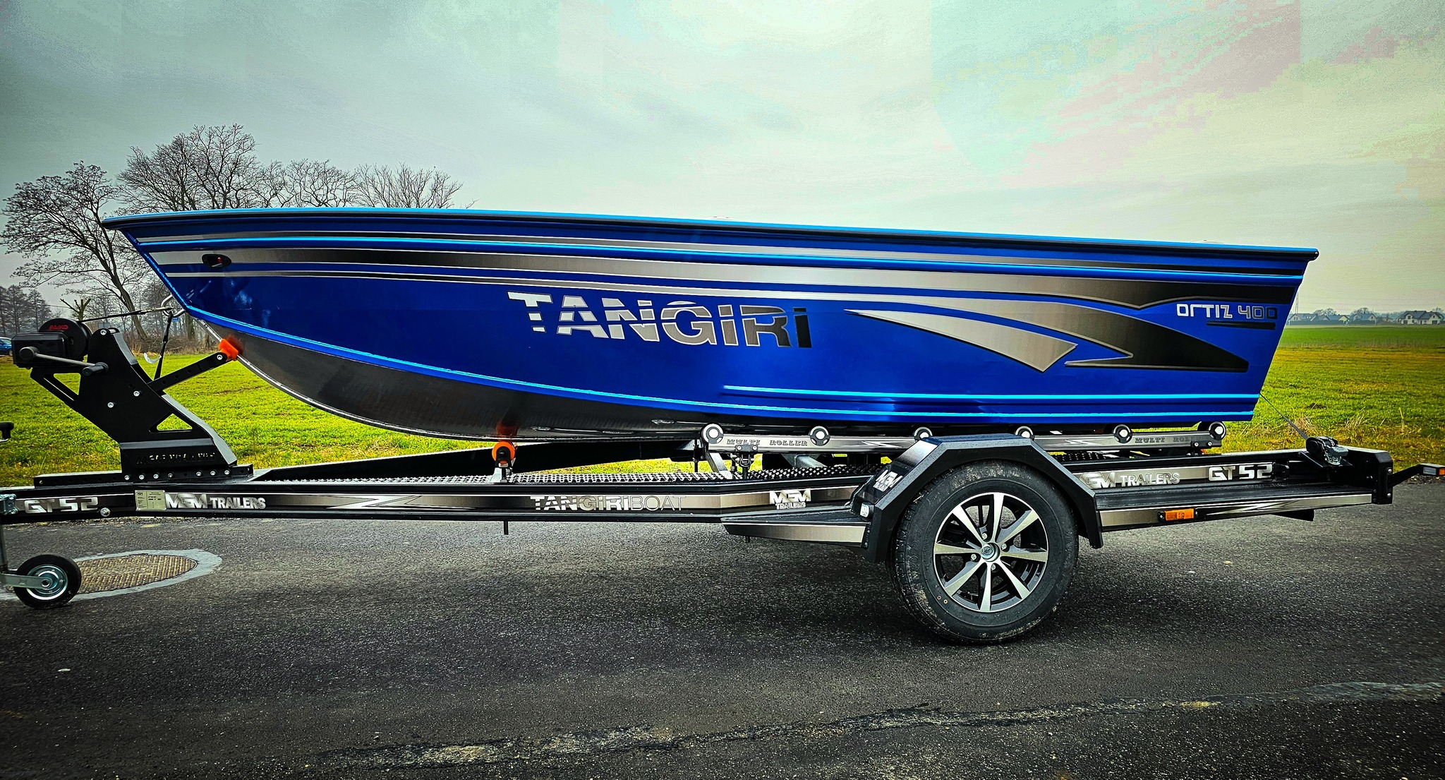 Tangiri Boat | Strumien