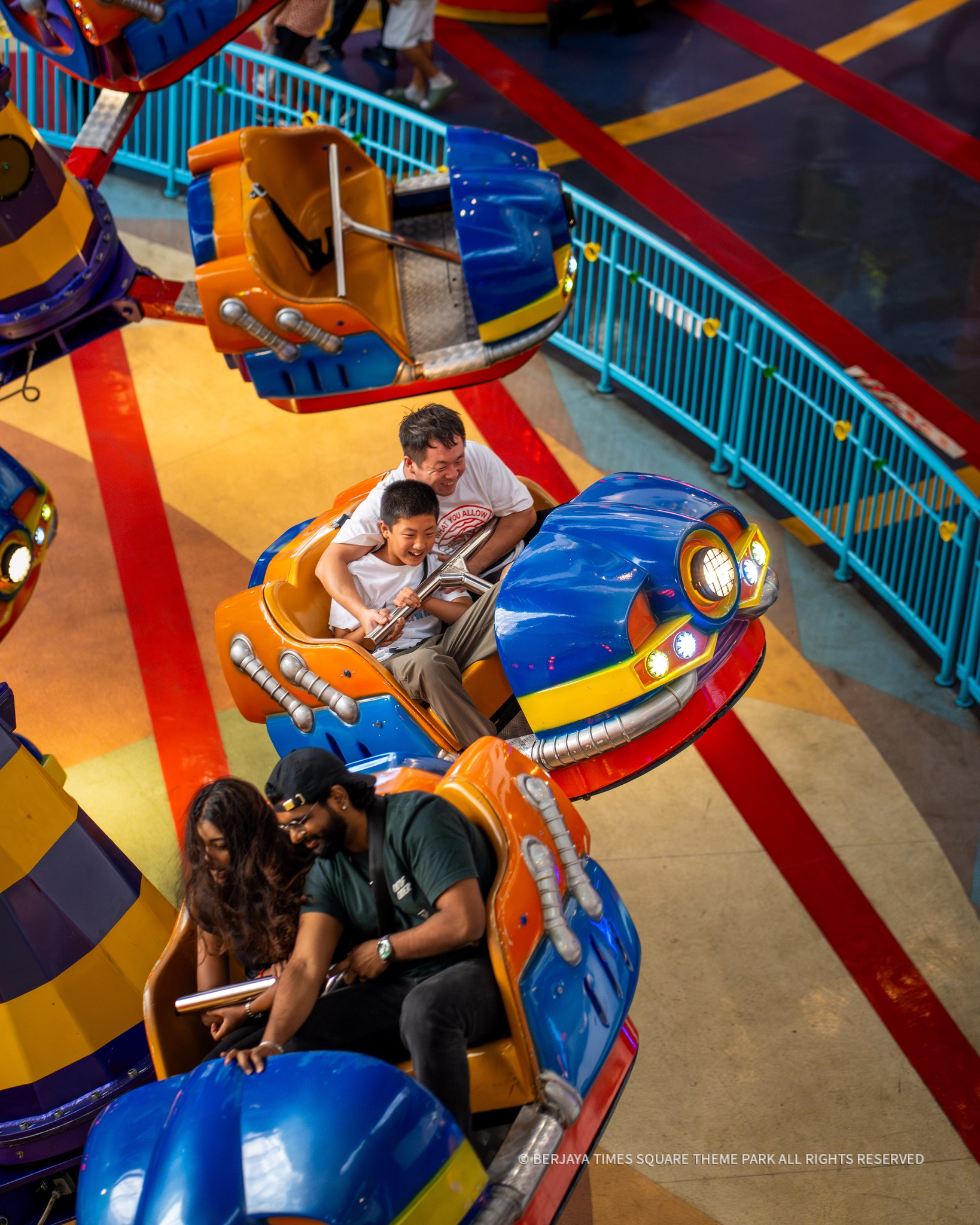 Berjaya Times Square Theme Park - Dizzy Izzy Challenge! 💫 Get Dizzy ...