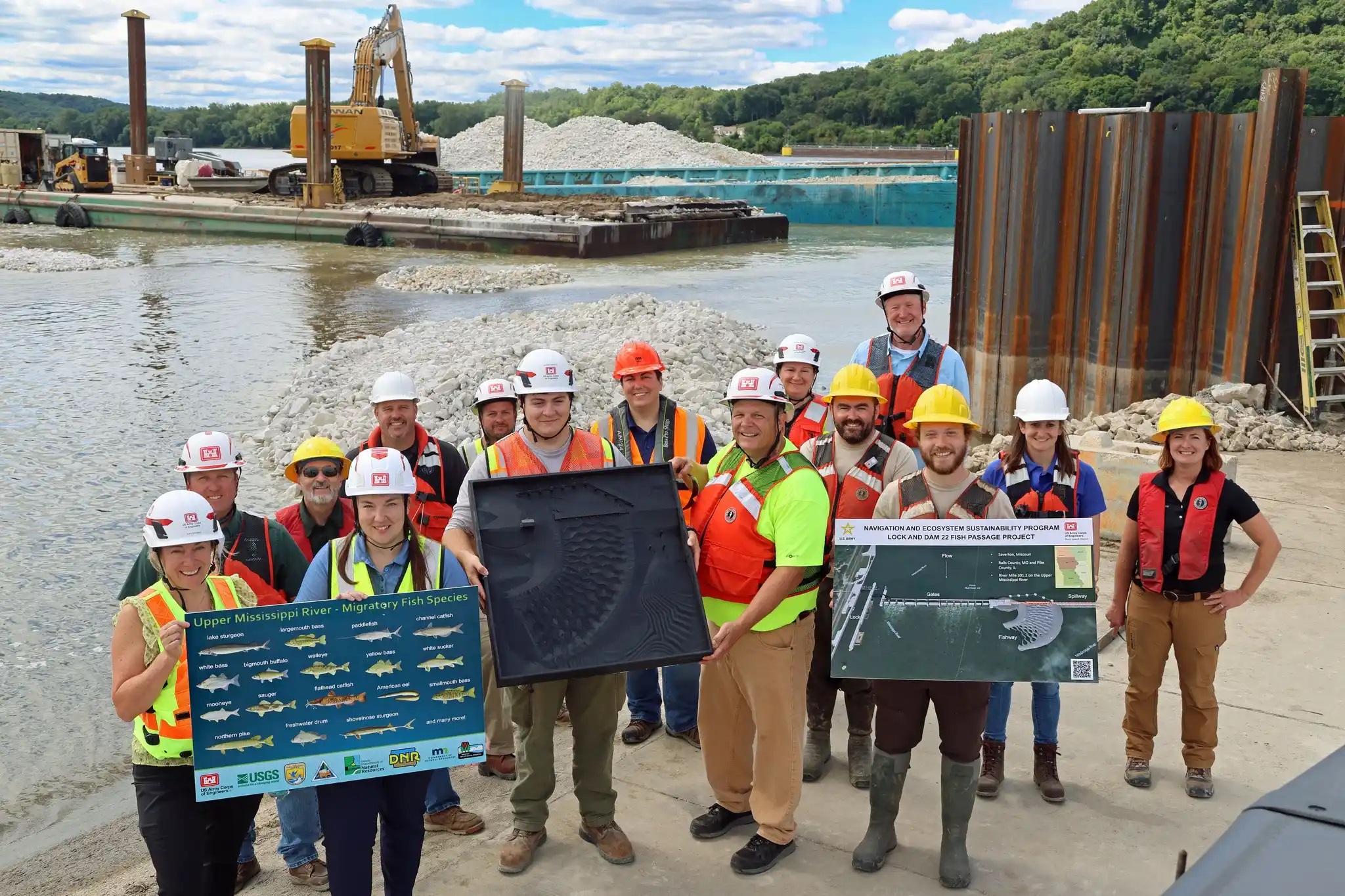 ERDC, alongside many fisheries specialists, is serving on the Lock and ...