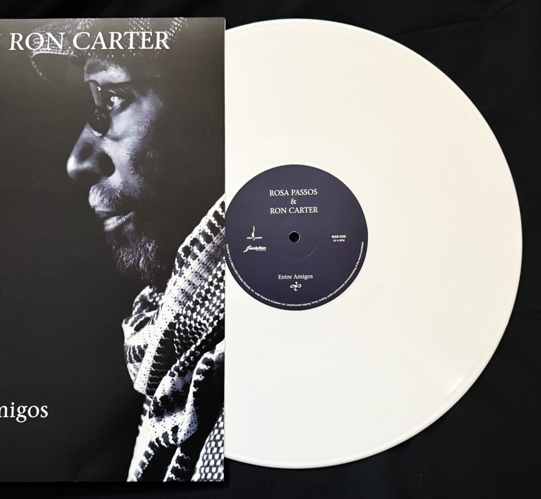 The first batch of the very limited edition of autographed Entre