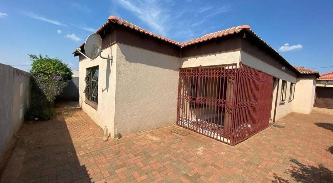 House for sale in Mapate R7 500... - Bishop Mantsha Friday | Facebook