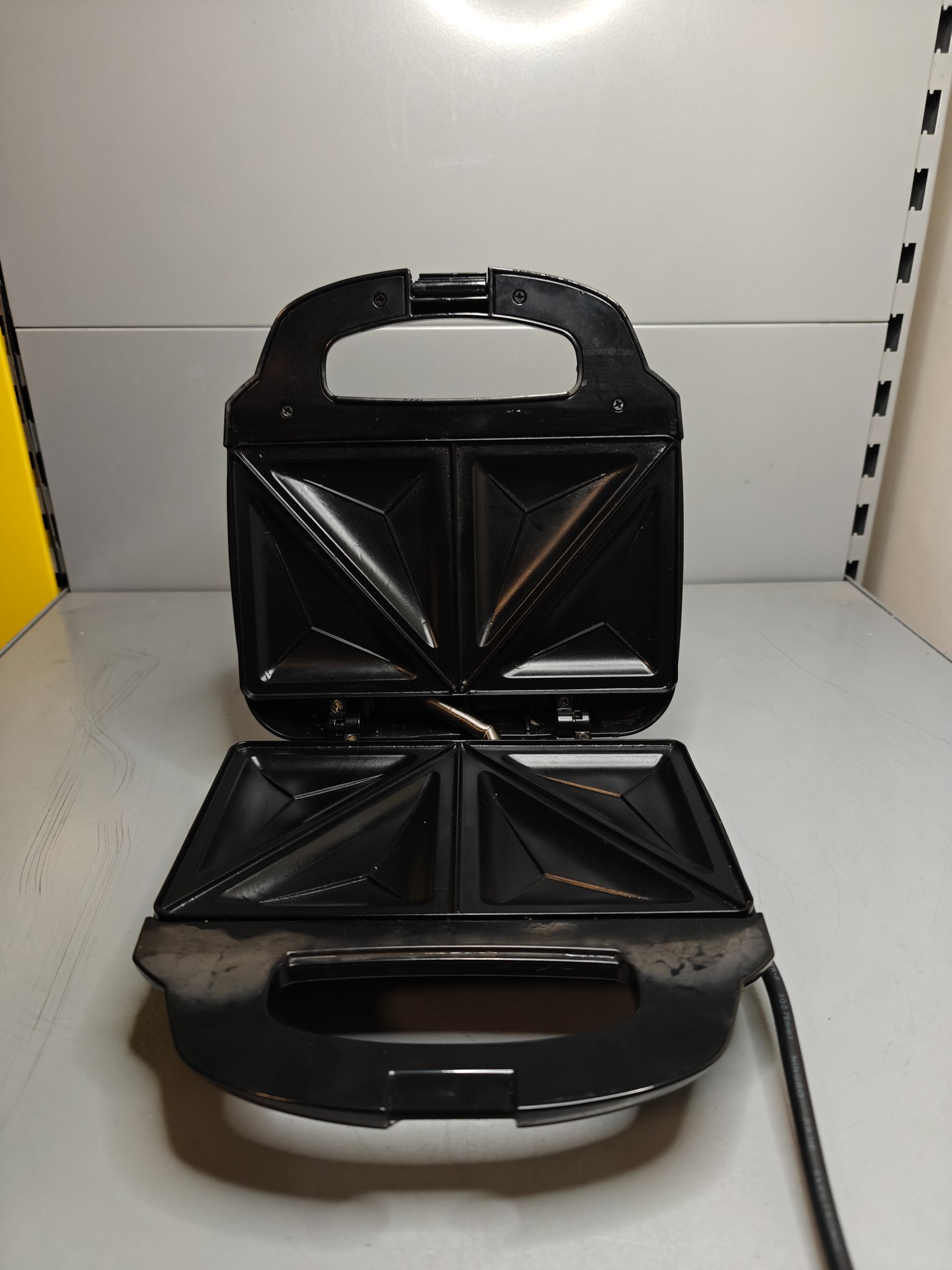 Cookworks 2-Portion Sandwich Toaster - Toasters & Toaster Ovens ...