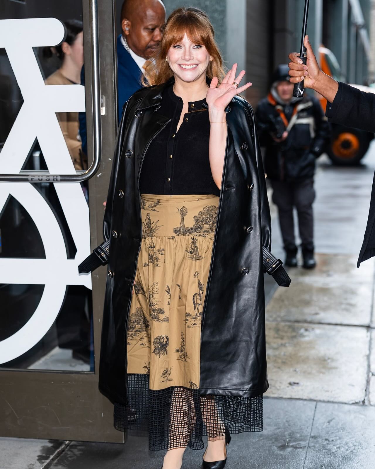 bryce dallas howard black dress leather added a new Terani Couture 242E3151 Long Clothing On Sale Size:43,5