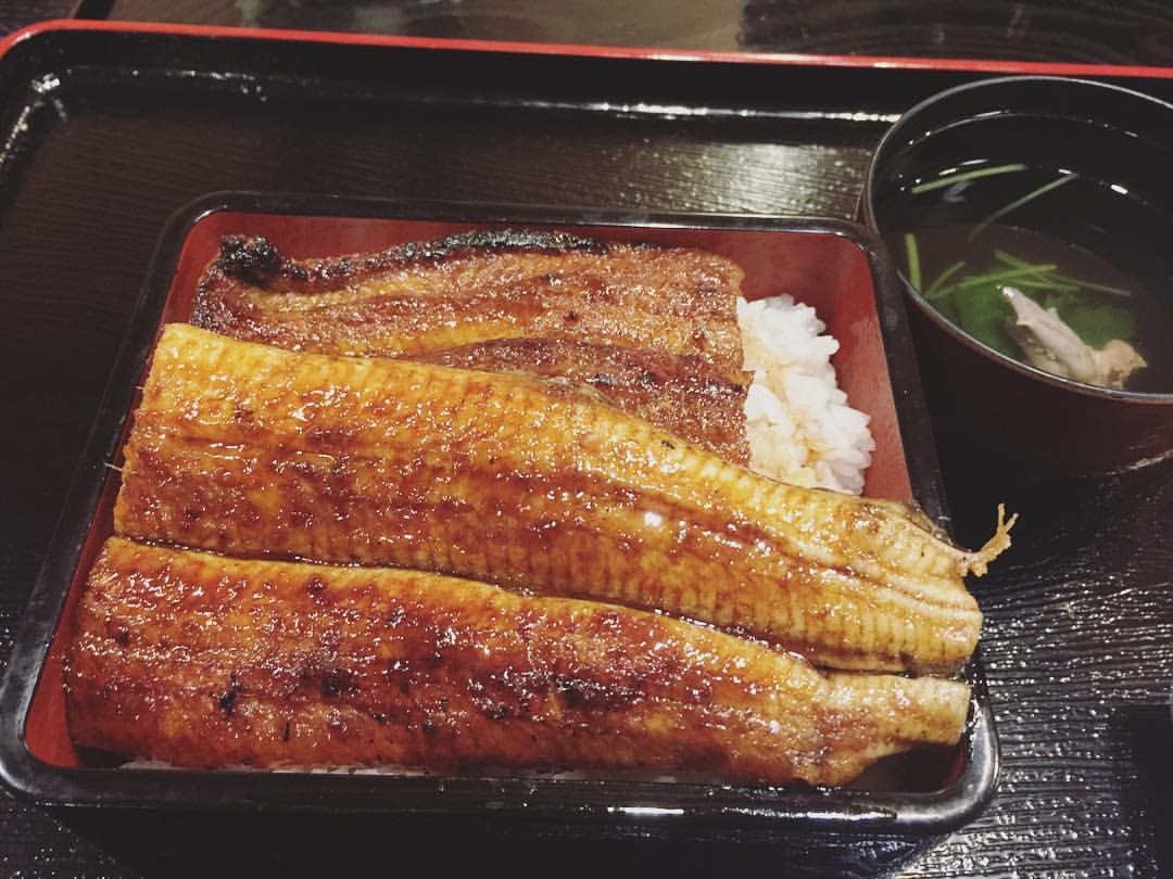 Satoshi - 󾌫󾌫󾌫 高山締めの一品は鰻󾍘 東京じゃなかなか食べれない味デシタ󾍓 #unagi #dinner #fish #gifu ...