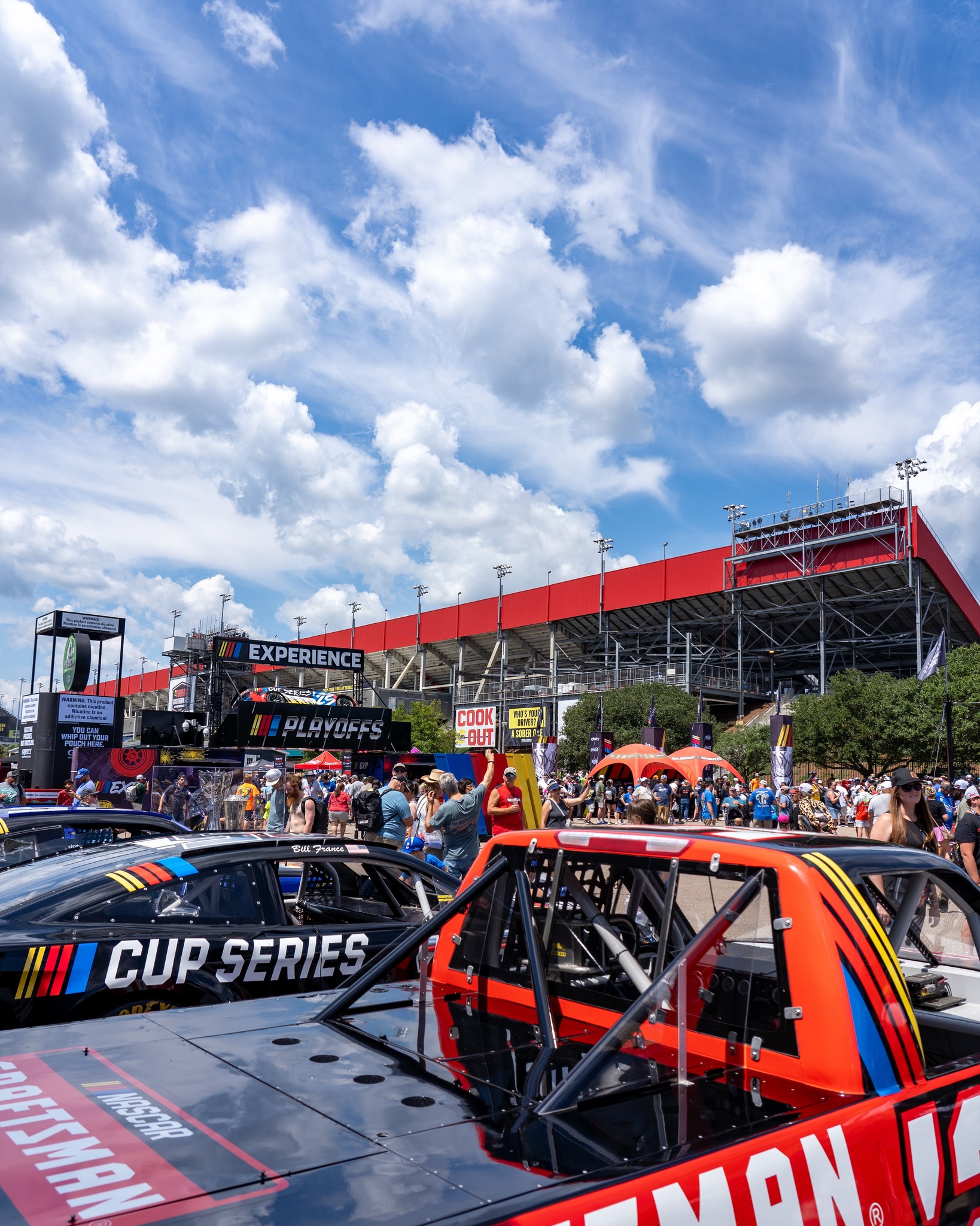 Welcome to Cook Out #Southern500 race... - Darlington Raceway | Facebook