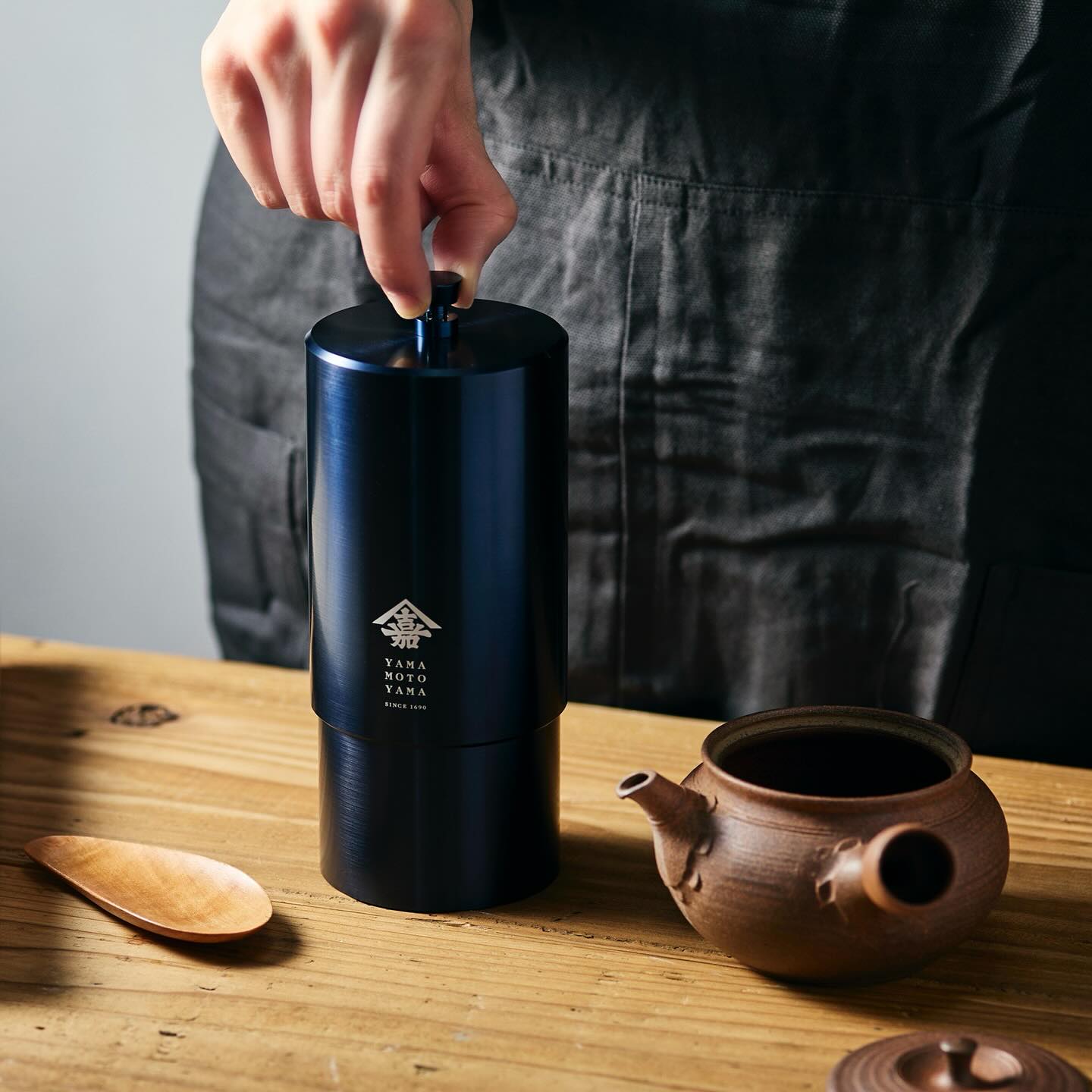 Premium Tea Canister in Yamamotoyama Original Color “canister-S 