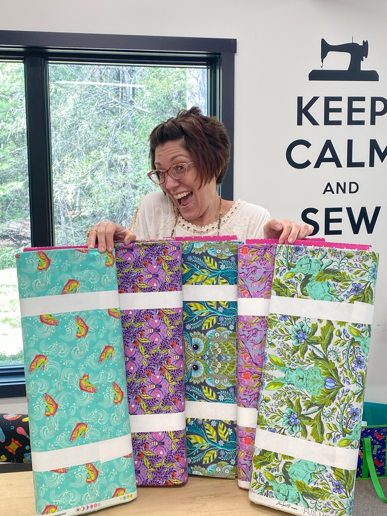 The Sew&
#039;n - 🌕🦉 Tula Pink fans, get excited! The fabric line, Full Moon