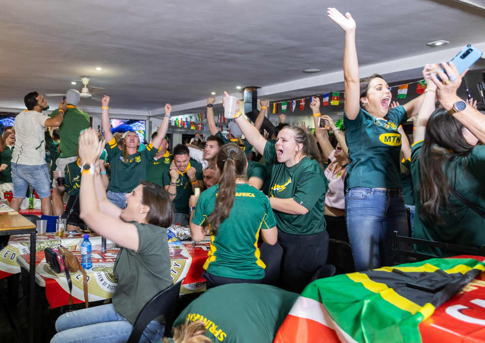 Carvers - THERE IS SOMETHING SPECIAL ABOUT CHEERING FOR THE BOKS IN A ...