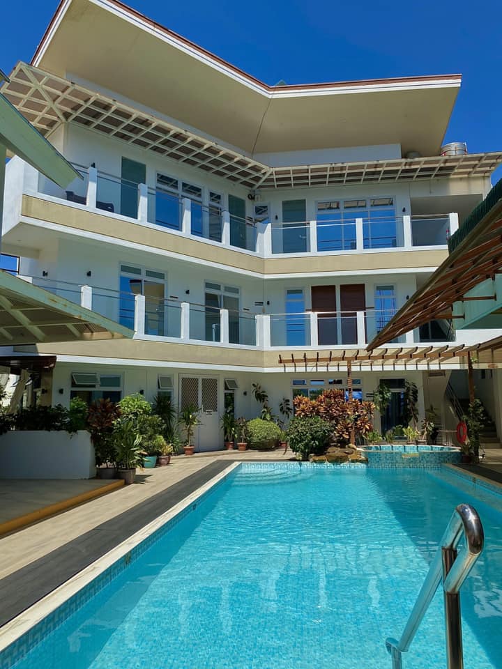 Villa Del Rey Beach Resort | Morong
