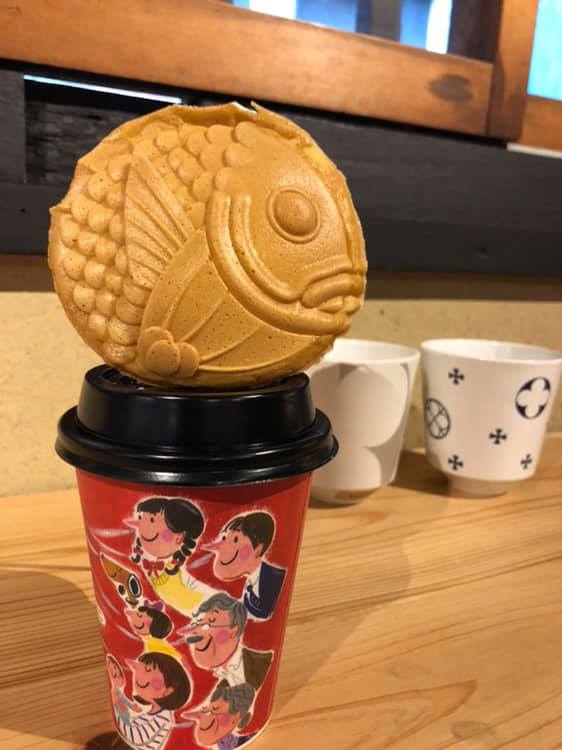 赤い月珈琲 京都 コーヒーとたい焼きのお店 あまいろ に 天草から まるきん と 赤い月珈琲 参上 Facebook