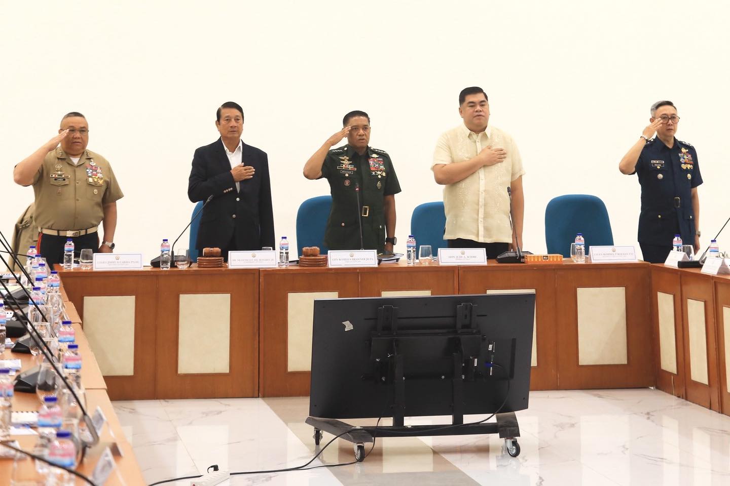 Armed - (From left) AFP Vice Chief of Staff LtGen Jimmy D Larida, AFP ...
