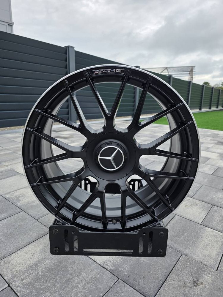 Mercedes CLA 18x8.0J 5x112 225/45 R18 Michelin PA5 ❄️