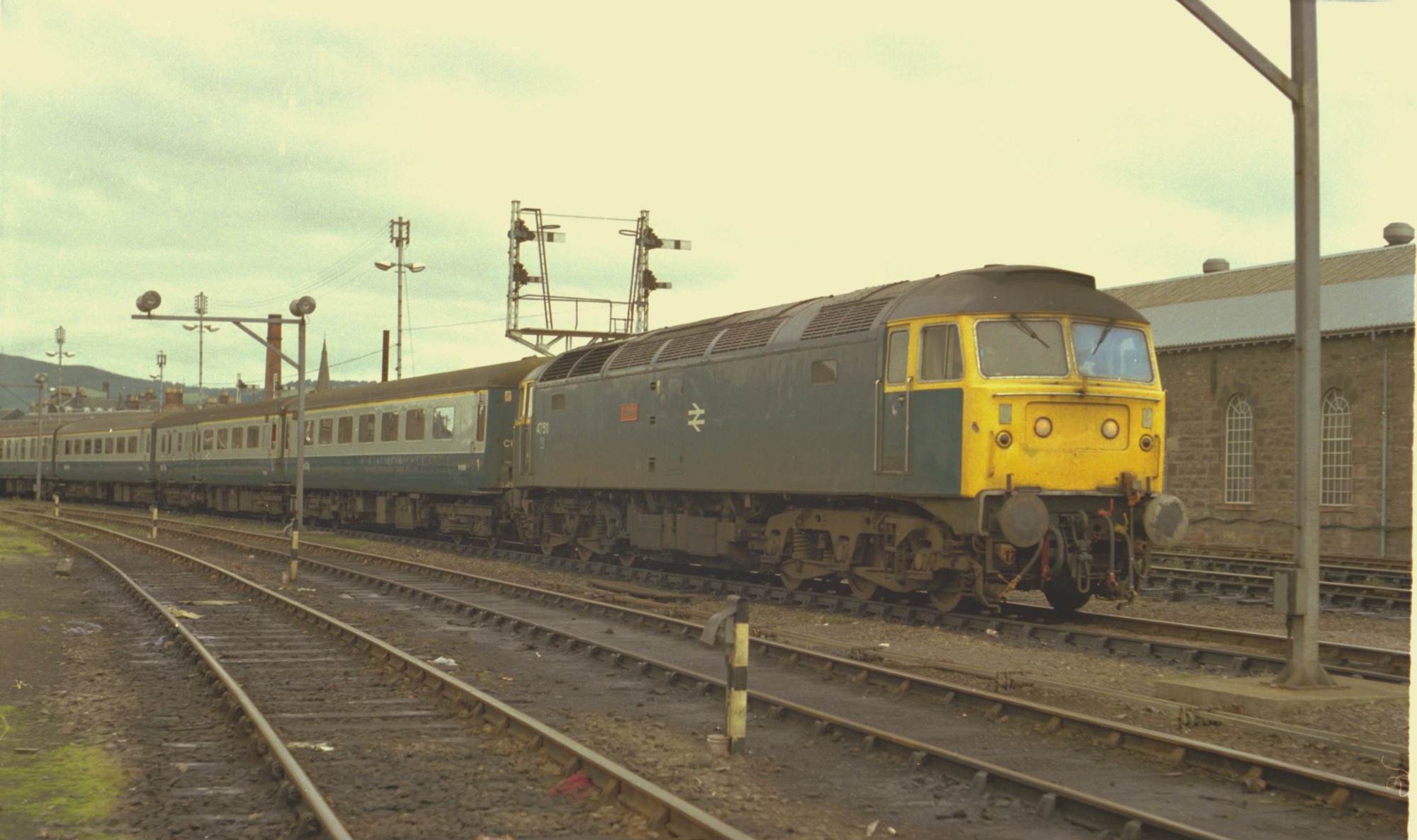 Rail Thing - 80s UK Railscene | 47511 at Inverness on the Clansman.17 ...