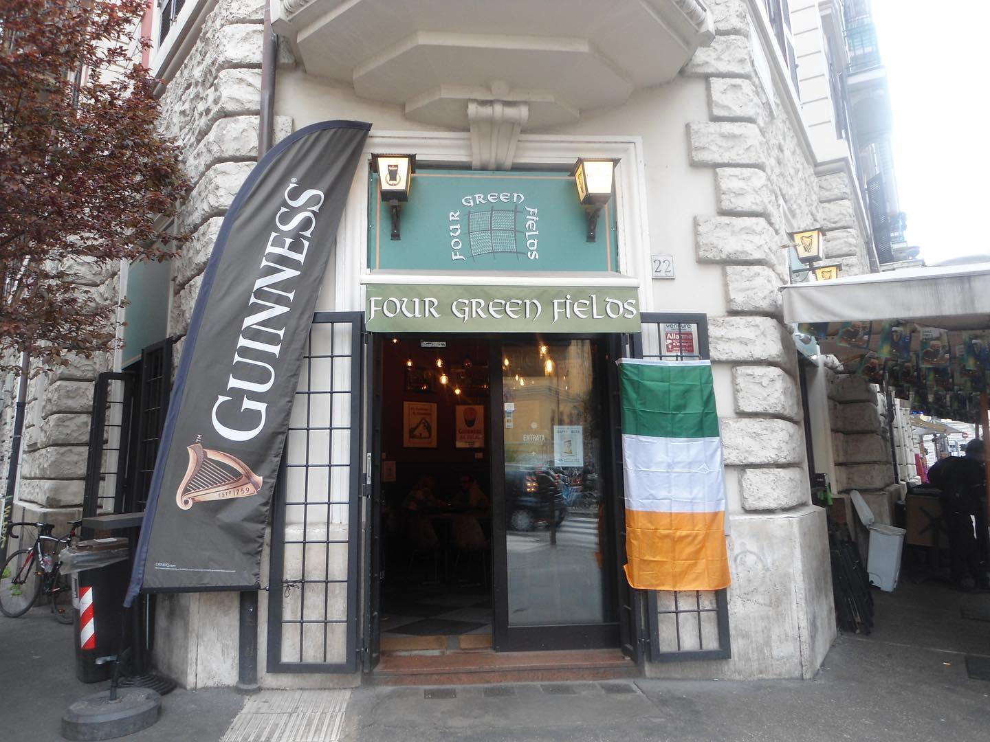 FOUR GREEN FIELDS pub ristorante | Rome