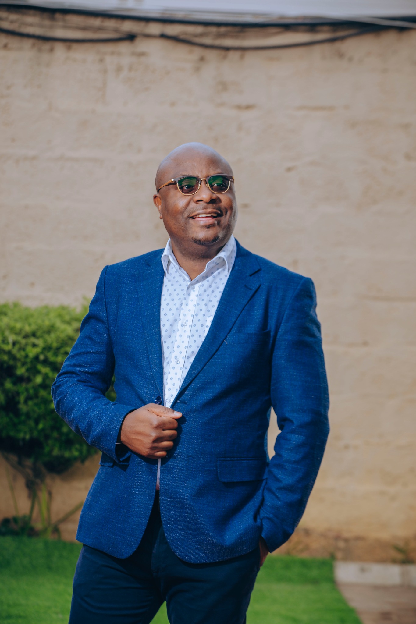 Blaze serves up timeless R&B and early 2000s favorites from 6 to 9 