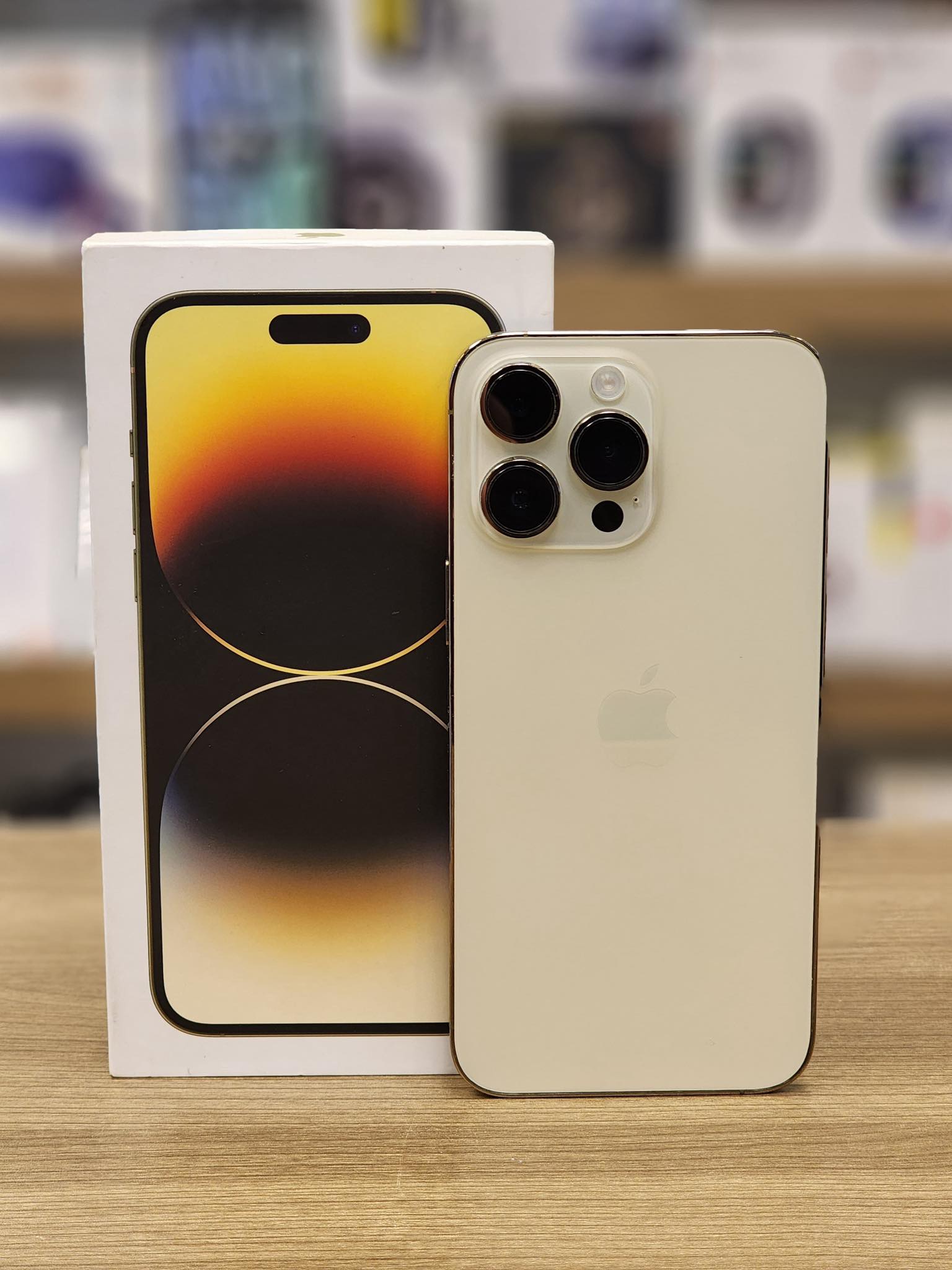 Iphone 14 pro max. 256G 37,000 Zero tax
