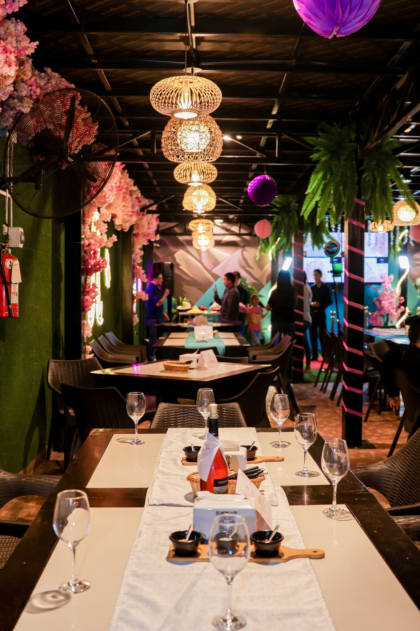 BOOZE Garden - 💚𝐀𝐠𝐫𝐚𝐝𝐞𝐜𝐞𝐦𝐨𝐬 𝐚 𝐭𝐨𝐝𝐚𝐬 𝐥𝐚𝐬 𝐌𝐮𝐣𝐞𝐫𝐞𝐬...