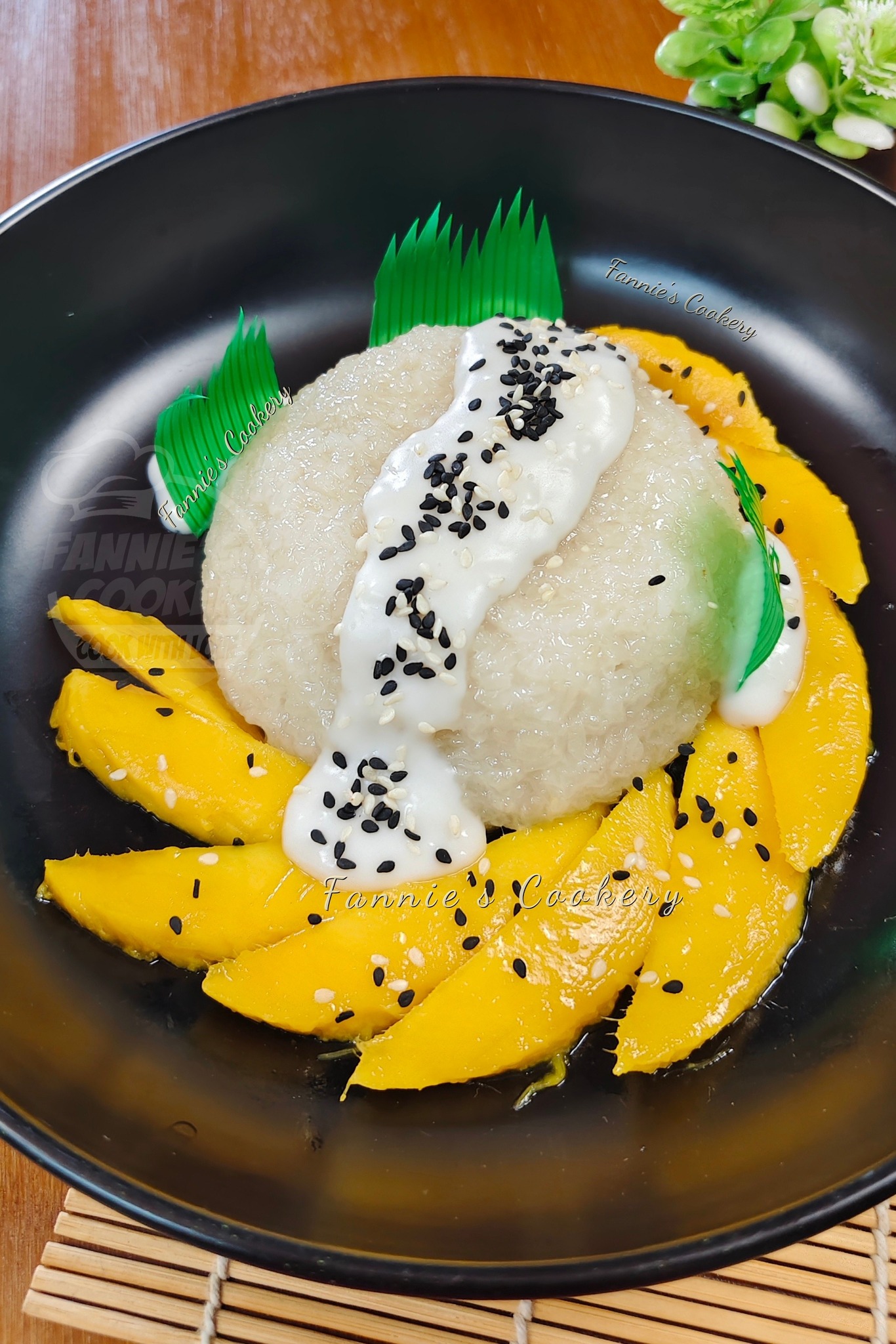 Fannie's - Mas makakatipid ka👌 Mango-Sticky Rice Ingredients: • 2 cups ...