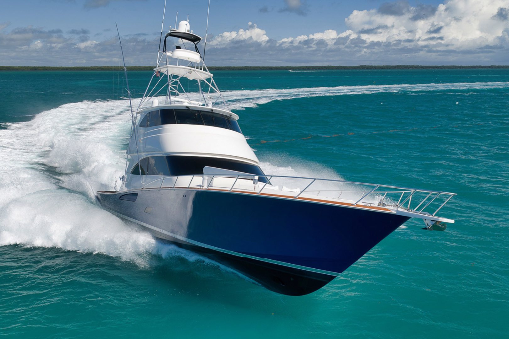 ヴィンテージ　インゴッド United - 🛥️: 2015 Viking 76' Enclosed Bridge 📍: Key Largo