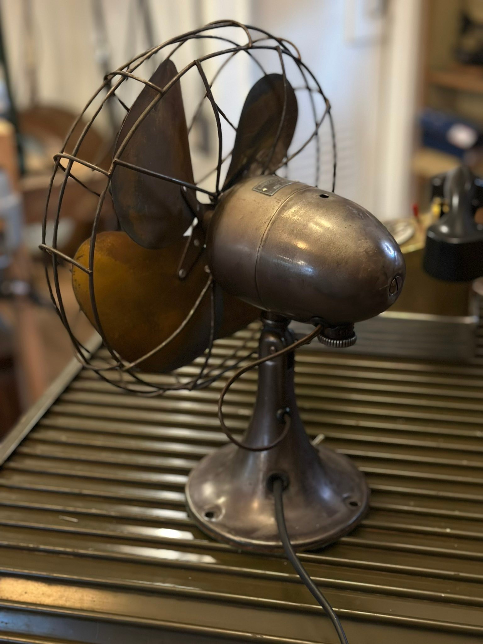 1940's 🇺🇸 Emerson 6250 10吋擺頭風扇風扇已專業整理運作完美銅製扇