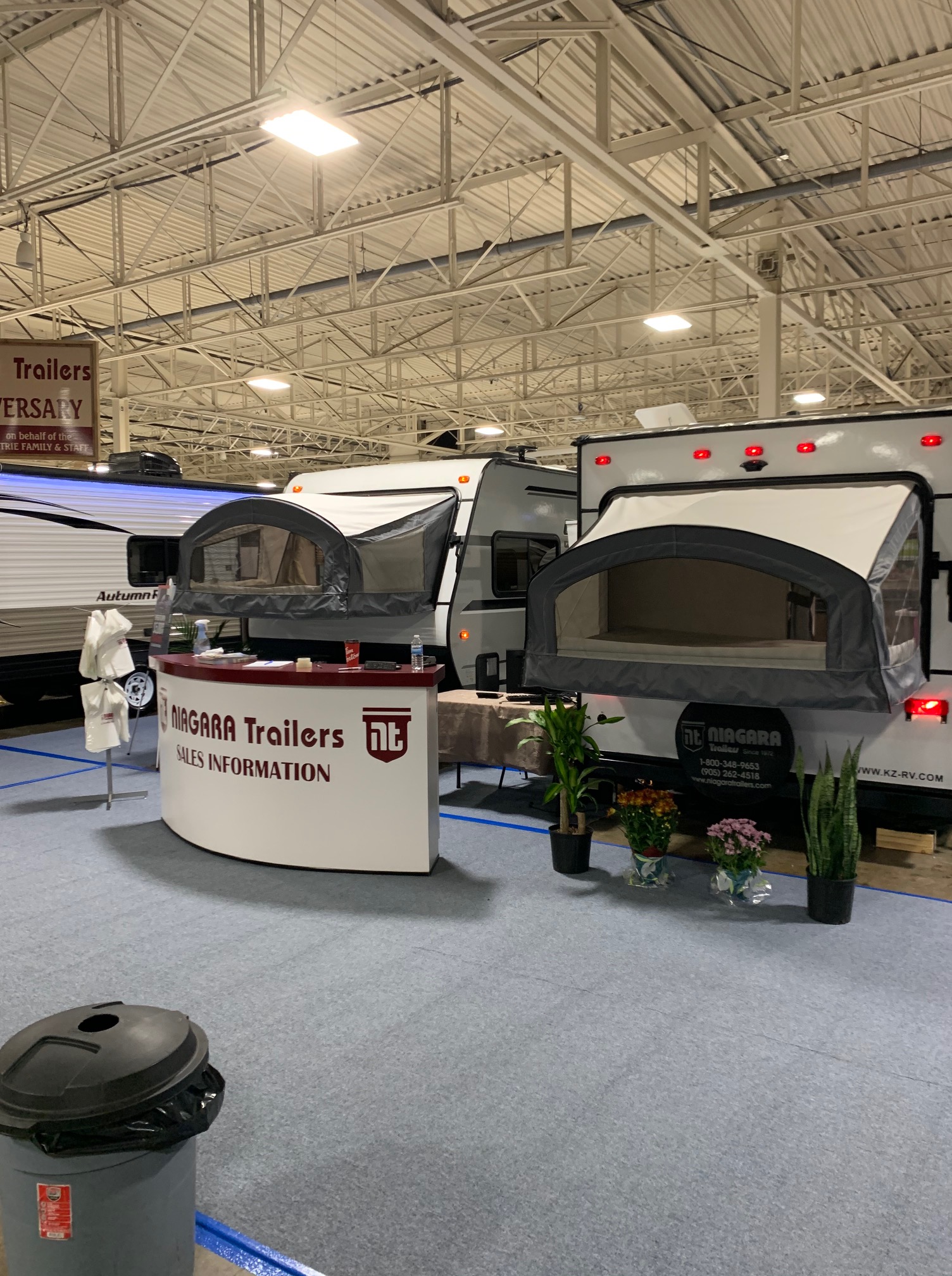 The Toronto Fall RV Show starts today!!... - Niagara Trailers | Facebook