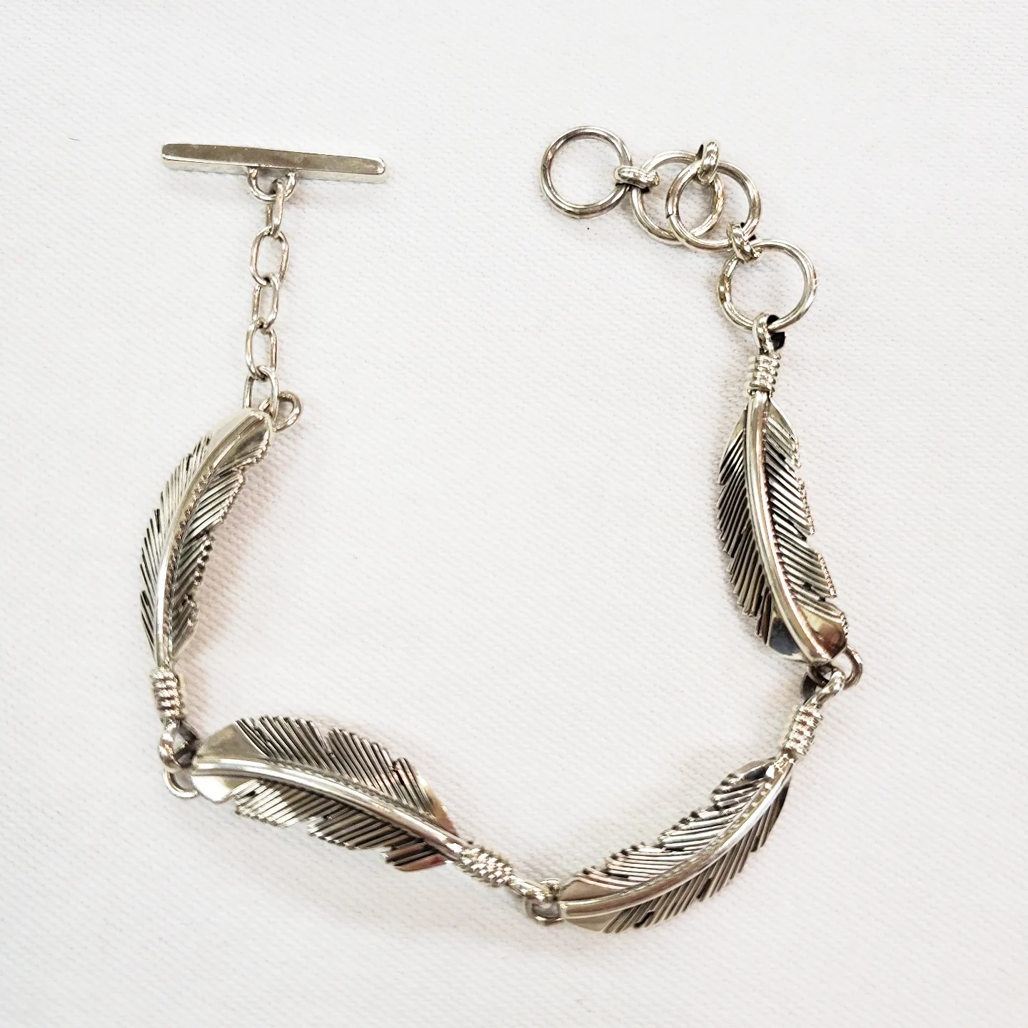 Harvey Mace Feather Bangles ナバホ族のハーヴィーメイス 一本一本の 