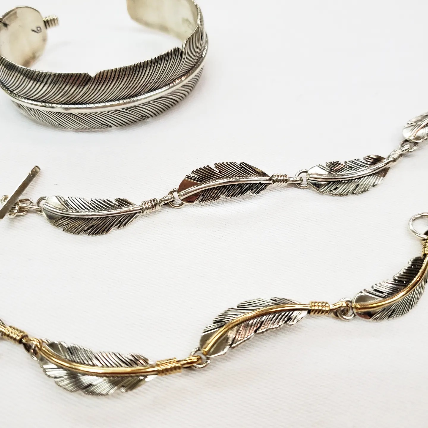 Harvey Mace Feather Bangles ナバホ族のハーヴィーメイス 一本一本の 