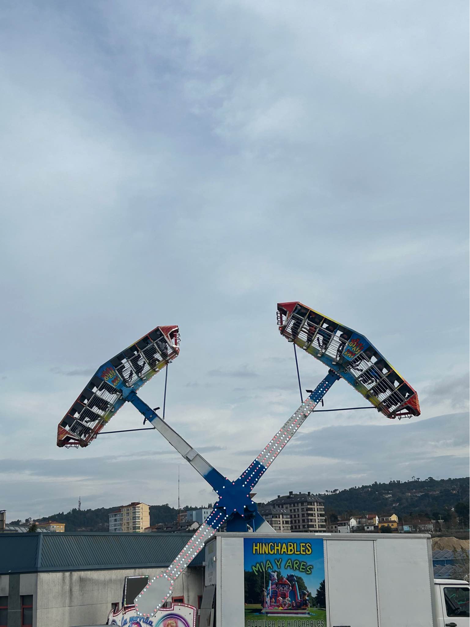 Rides for sale ( Amusement Rides ) | Se vende martillo Camicaze ...