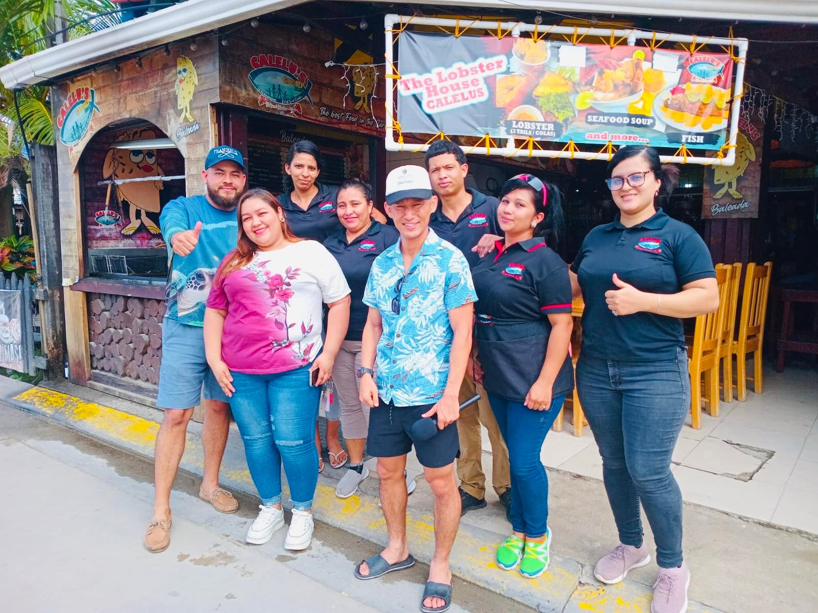 Calelu's Grocery | Roatán