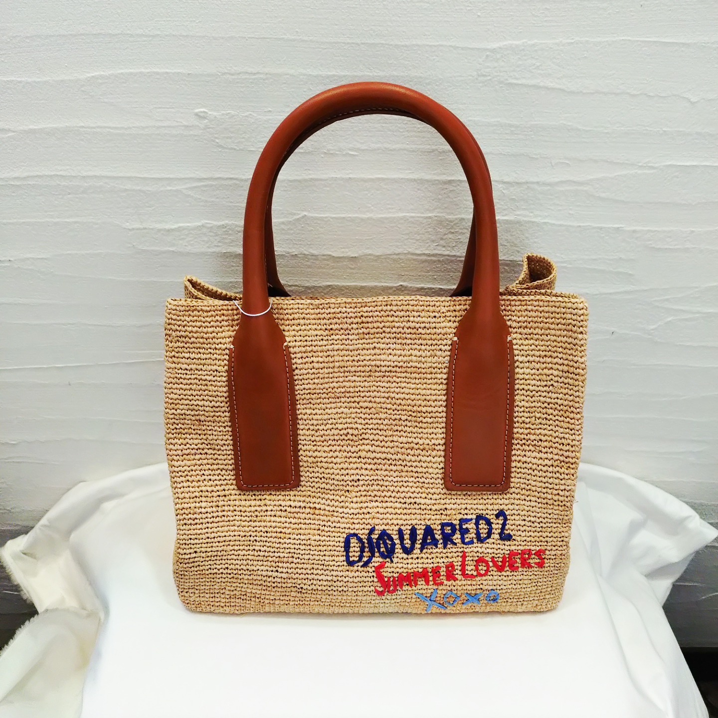 DSQUARED2 ディースクエアードのかごバッグ、中はレザー仕様です 