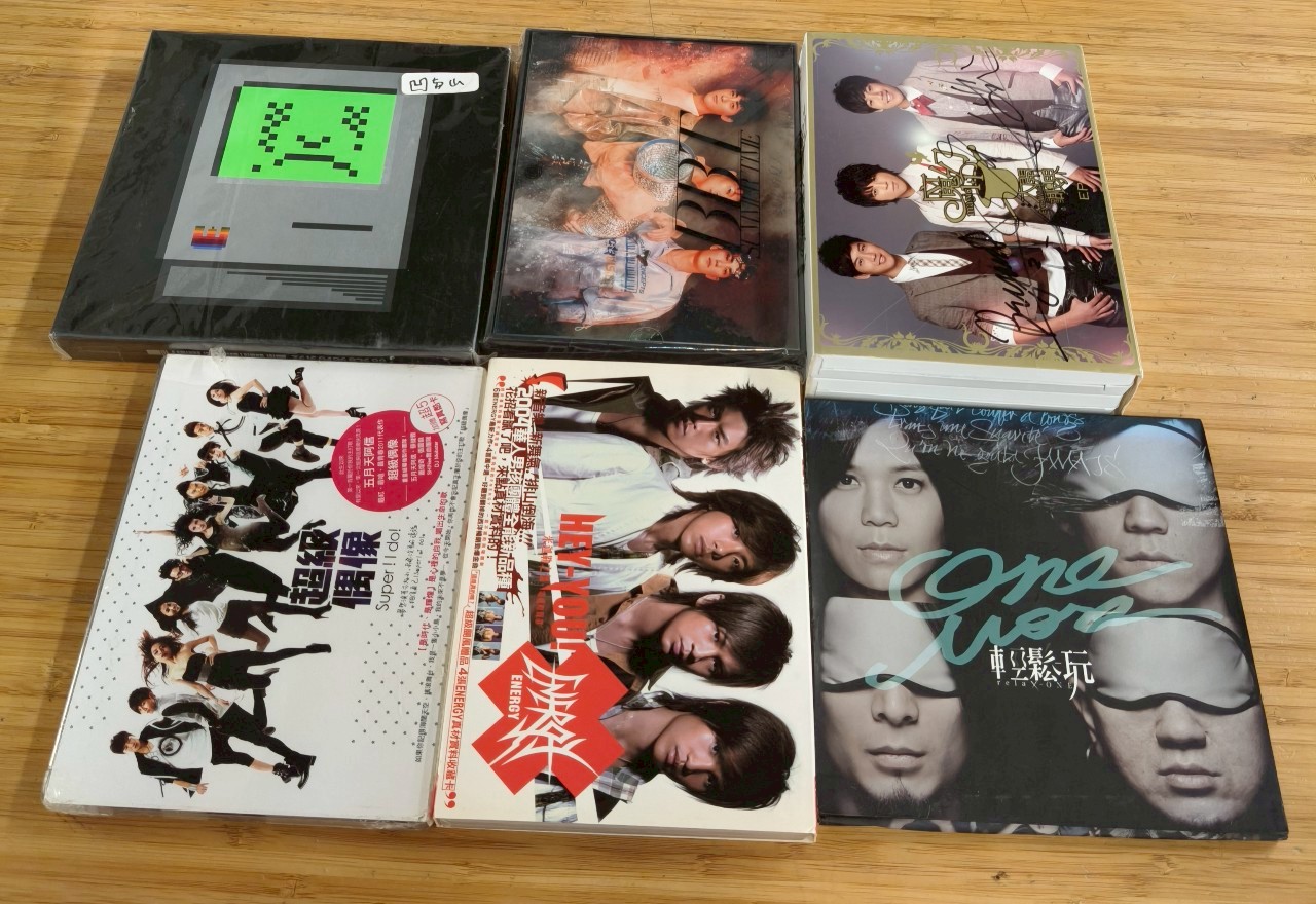 啟元唱片-二手CD,DVD,黑膠唱片 added a new photo. - 啟元唱片-二手CD,DVD,黑膠唱片