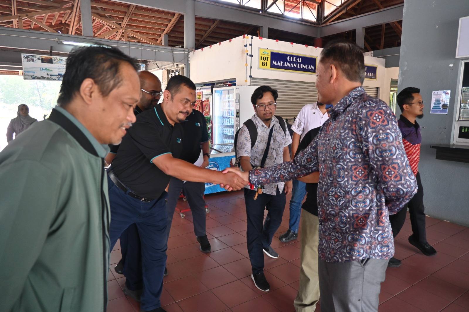 MY Mersing - Sesi lawatan dan penyerahan rasmi pengurusan... | Facebook