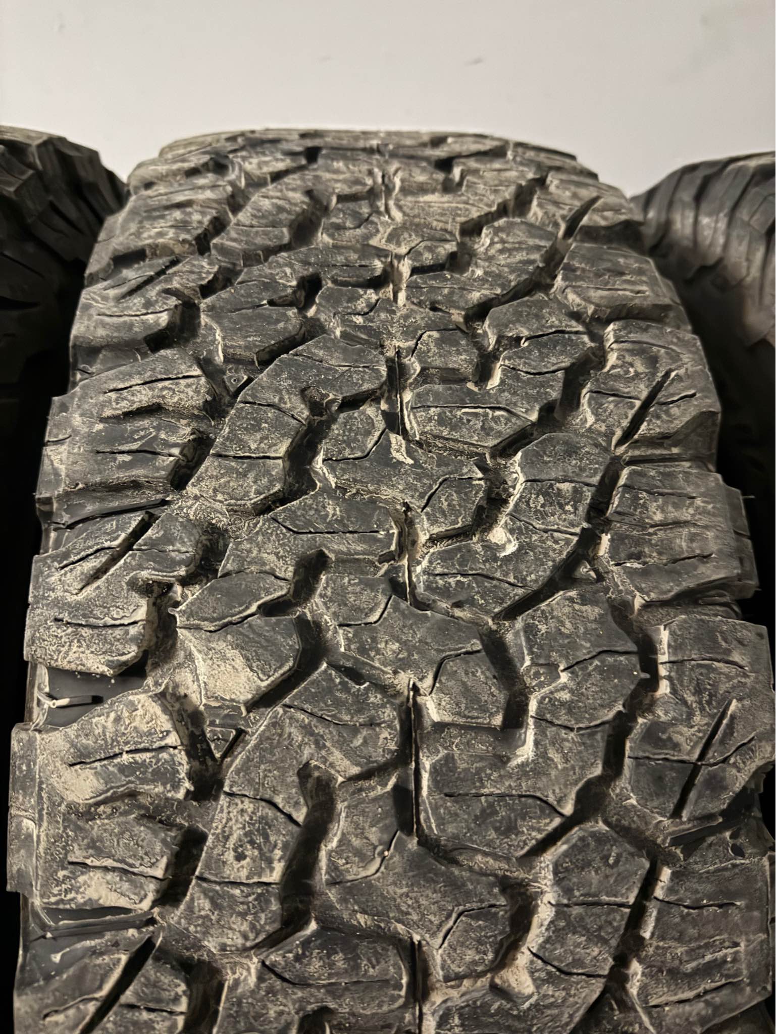 275 65 R18 LT BF GOODRICH KO2 - Car Wheels, Tires & Parts - Longueuil ...