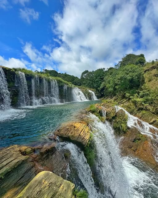 Wow - Wahrashi Falls 📍 Syntung, Meghalaya, India 📸 | Walter Wasif ...