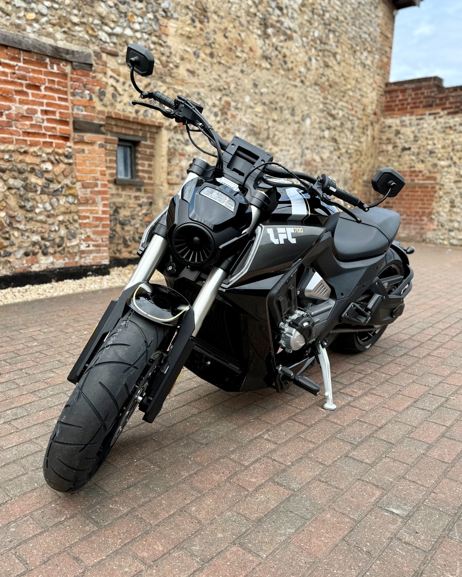 🔥 The LFC 700 🔥 This beast... - Moonraker Motorcycles | Facebook