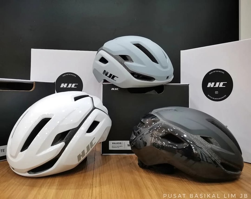 hjc cycling helmet malaysia RPHA 91 (Carbon)  Durian Bikers ready visor and adjustable internal sun shield help maintain clear vision in changing conditions HJC RPHA 31 Matt Black