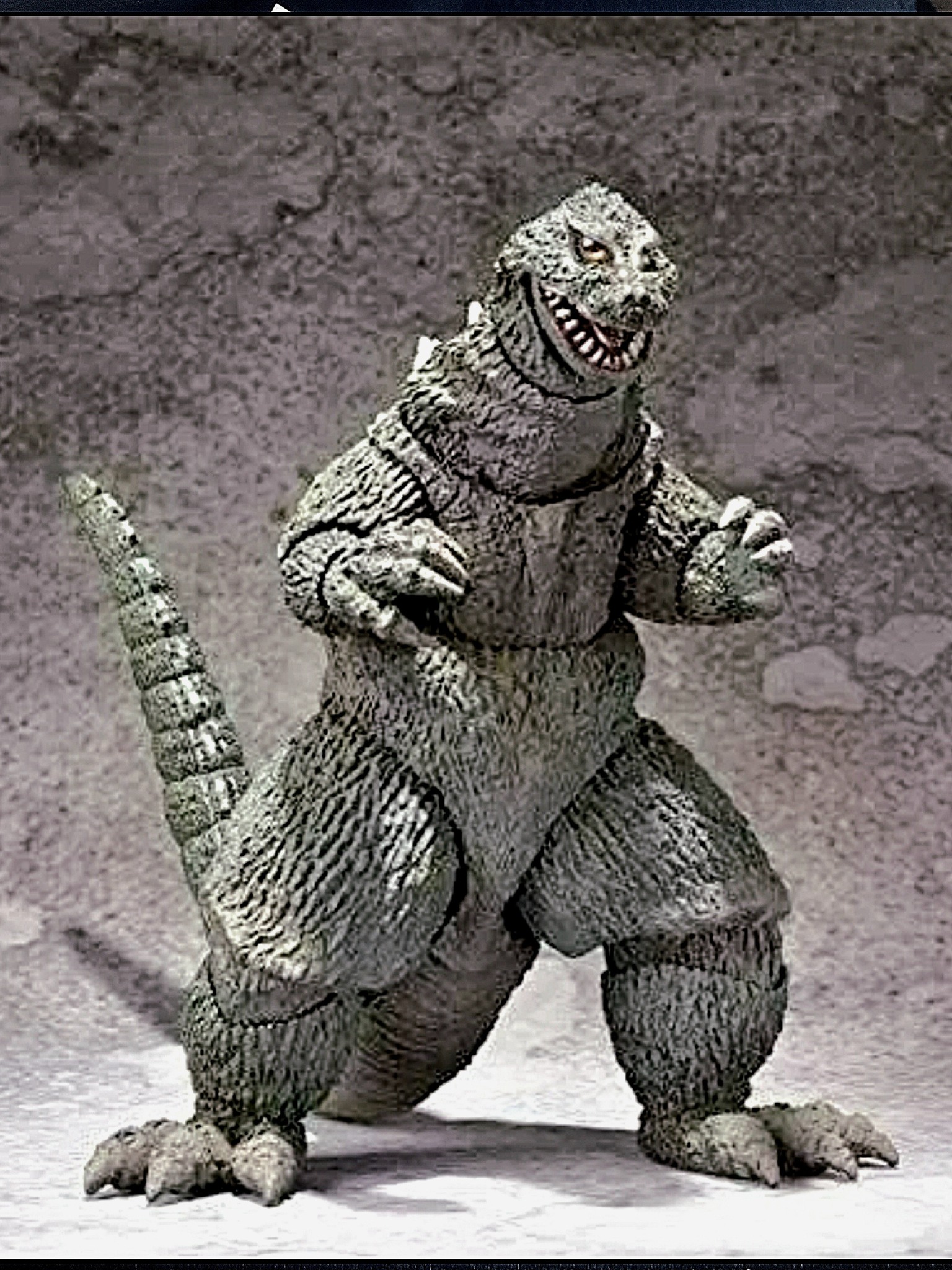 Godzilla 1962 by S.H. Monsterarts