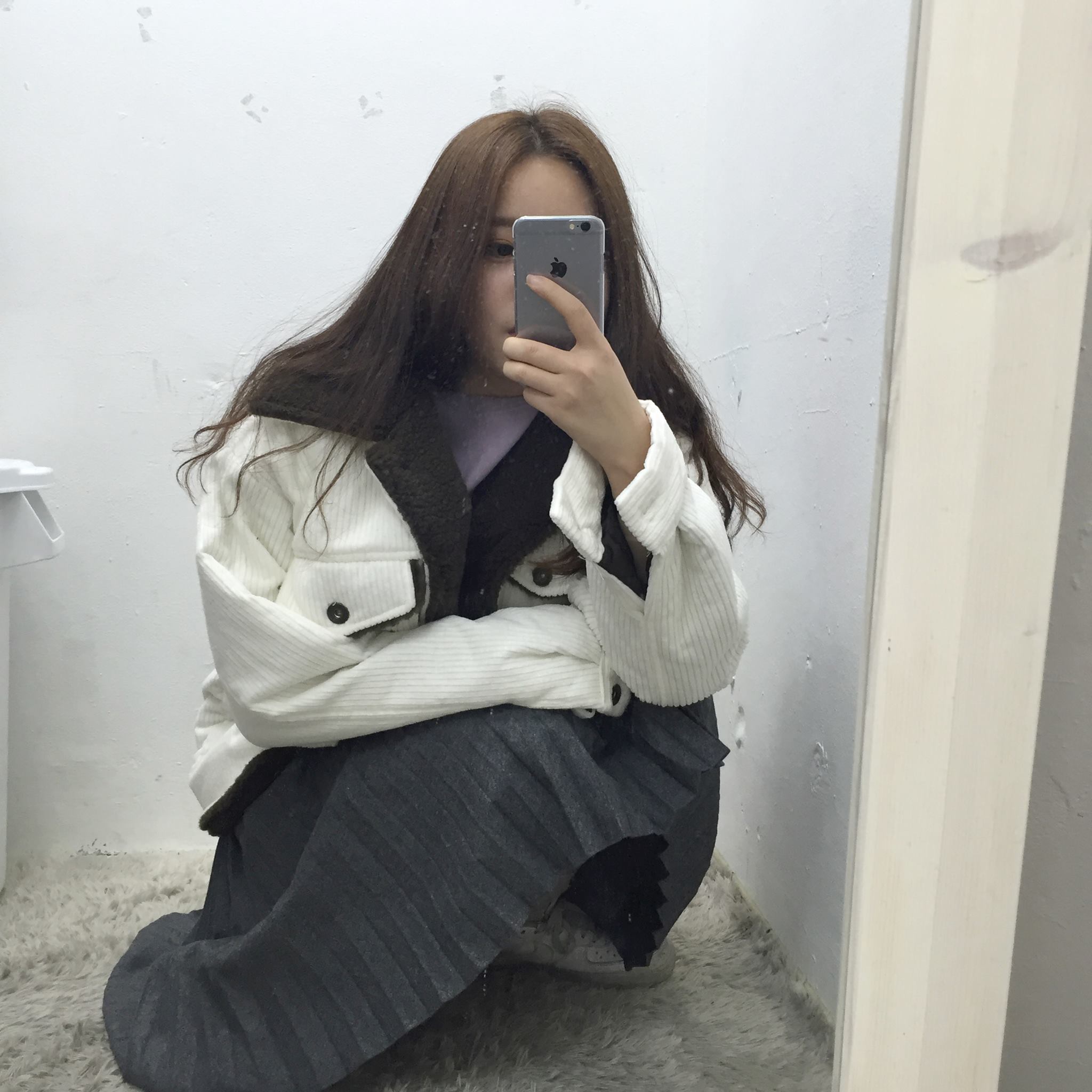 쿠치마치 - 쿠치마치 데일리룩 귀엽고 따뜻한 코듀로이 자켓과 플리프가 넘나 예쁜 스커트로 겨울코디♡...
