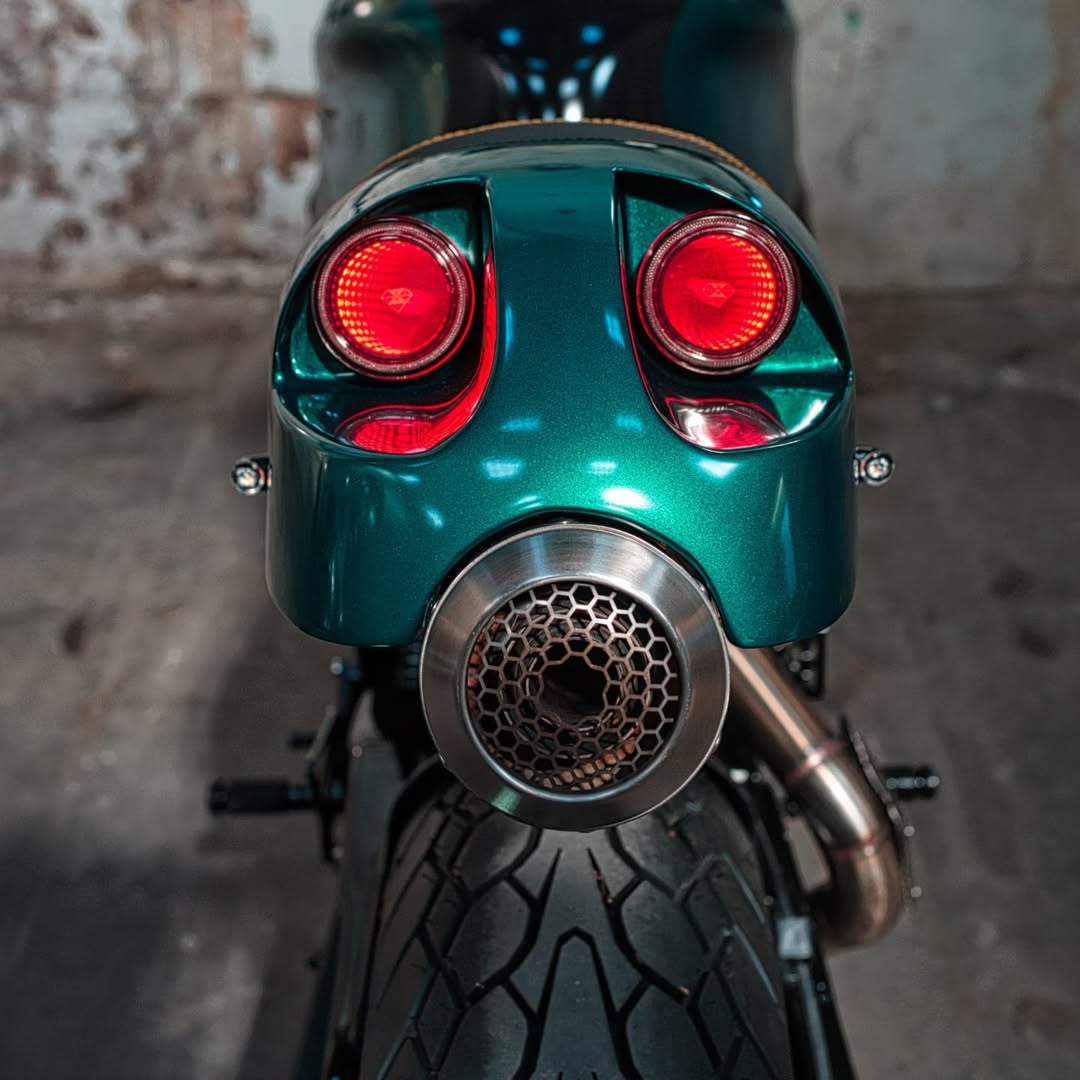 1997 Kawasaki ZX7R by Jerem Motorcycles Ig:@jerem_motorcycles