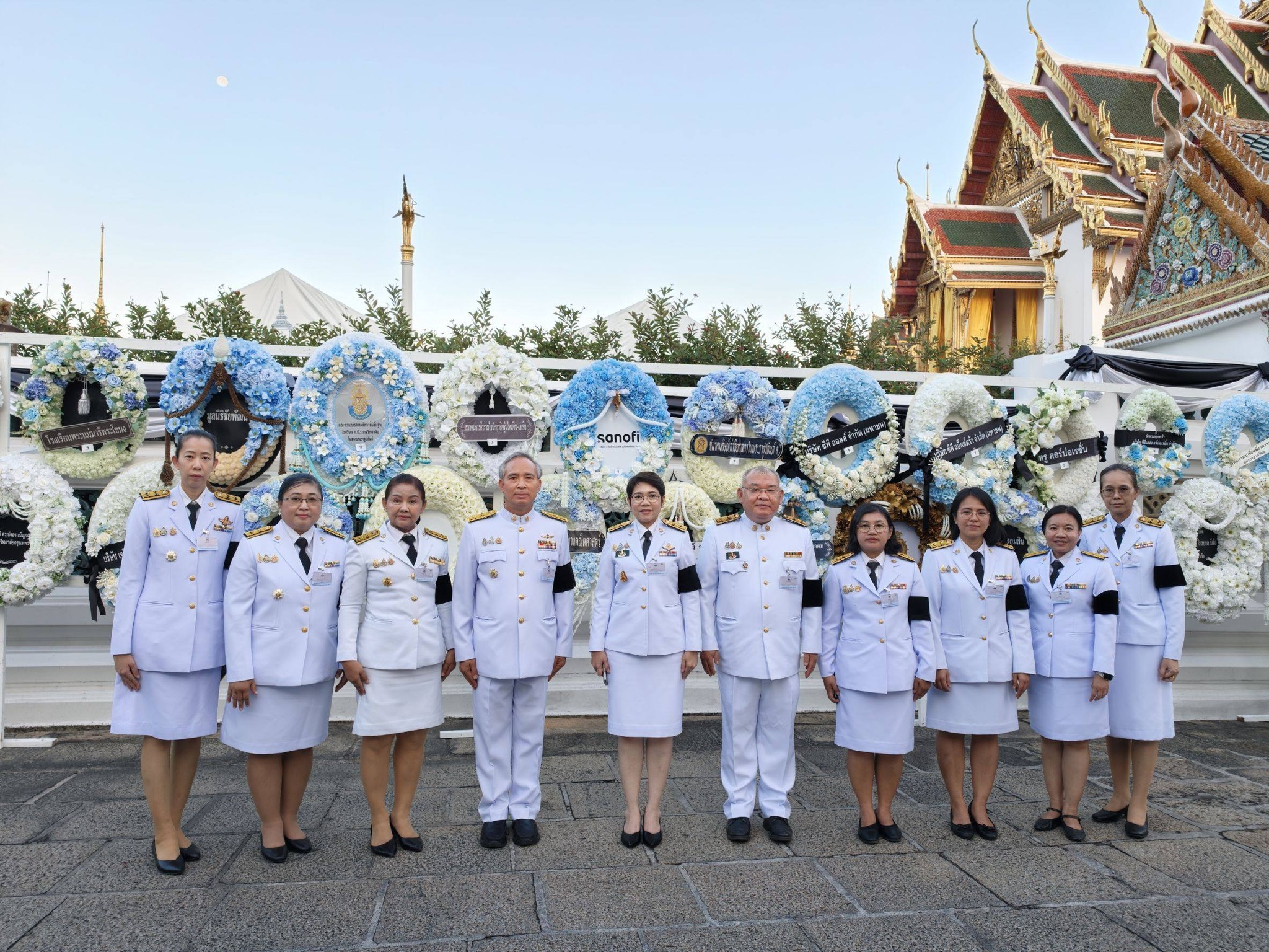 กรมพัฒนาที่ดิน - สถานีพัฒนาที่ดินสมุทรสงคราม บริการแจกจ่ายสารเร่ง พด ...