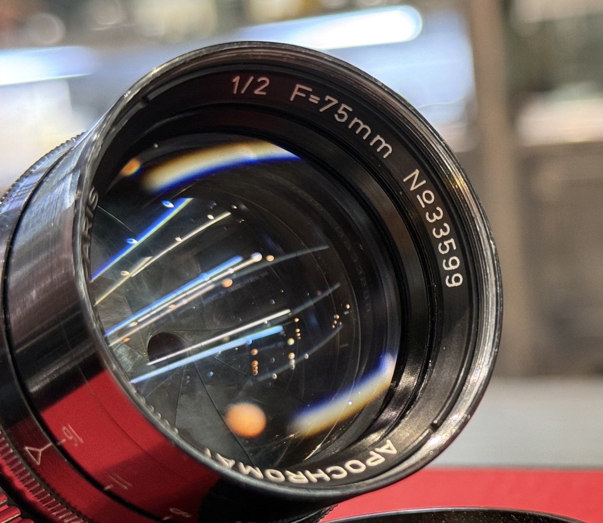 Kinoptik Paris Apochromat 75mm f2 cine lens L/M coupling modified