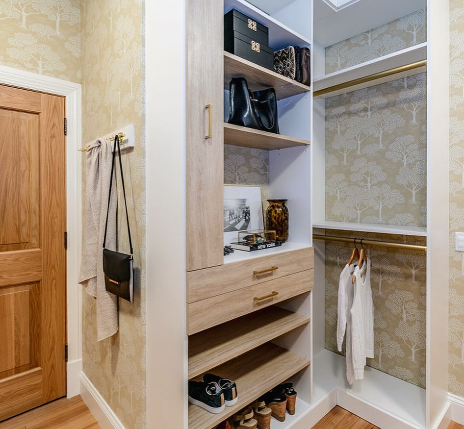 Distinctive Design & Storage Solutions | Toledo OH