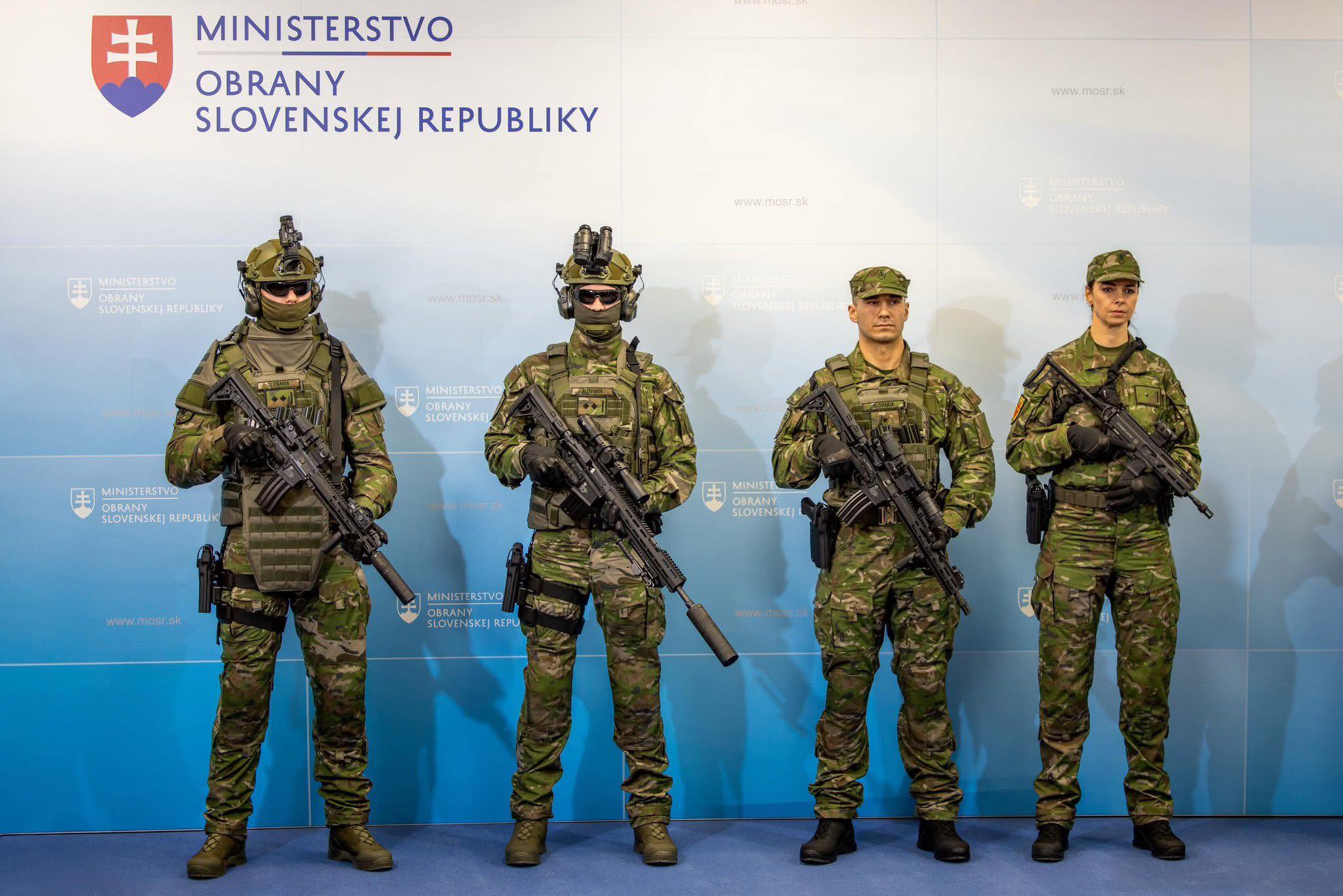 GRAND POWER - Left to right: M4M1 11,5