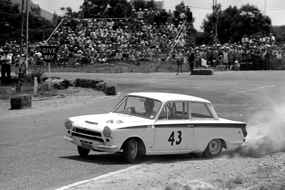 Classic - Opposite lock onto the gravel. Kerry Grant in the pushrod ...