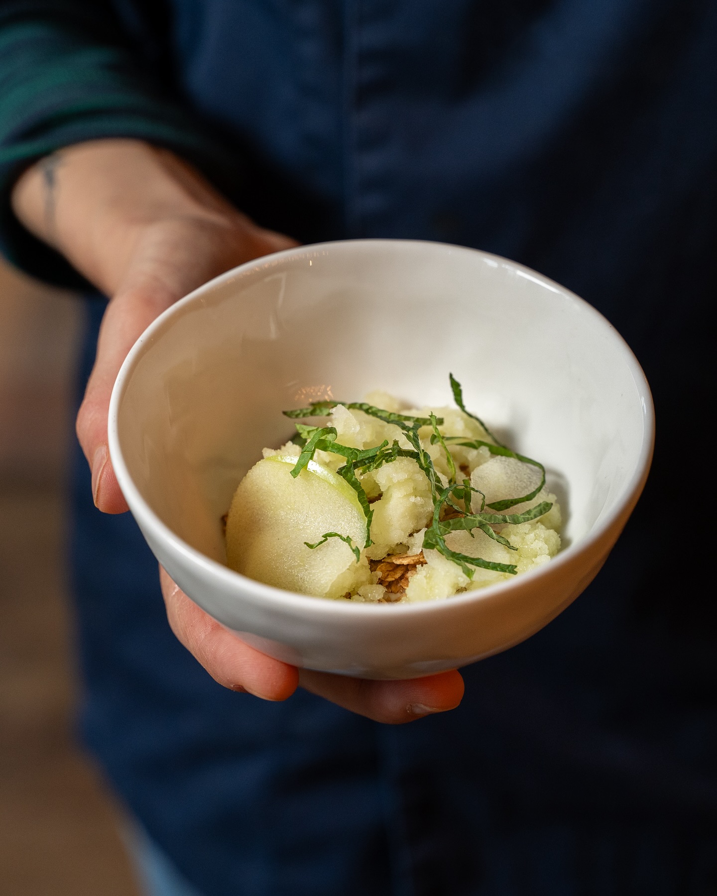 Bonboon - 🍏 Romige labneh ontmoet krokante groene appelgranita ...