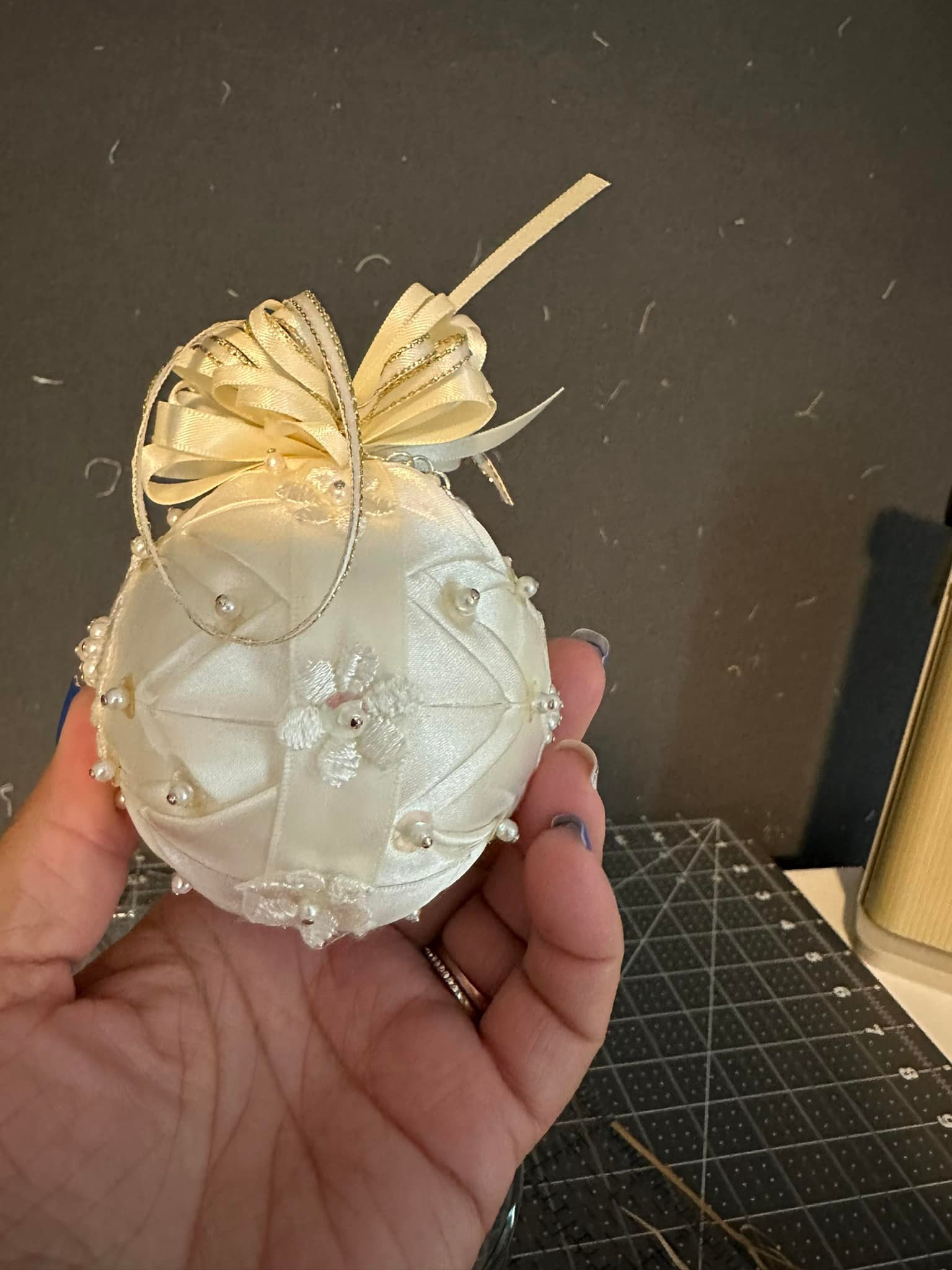 What Christmas ornament ideas use lace from a wedding dress?