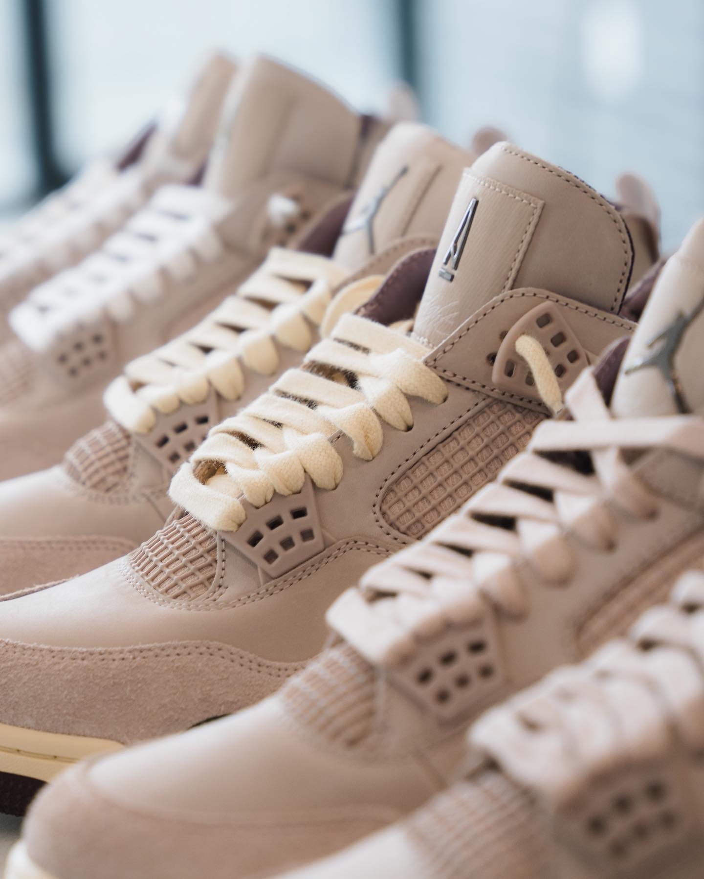国内9月26日発売予定】A MA MANIERE × NIKE WMNS AIR JORDAN 4 RETRO 