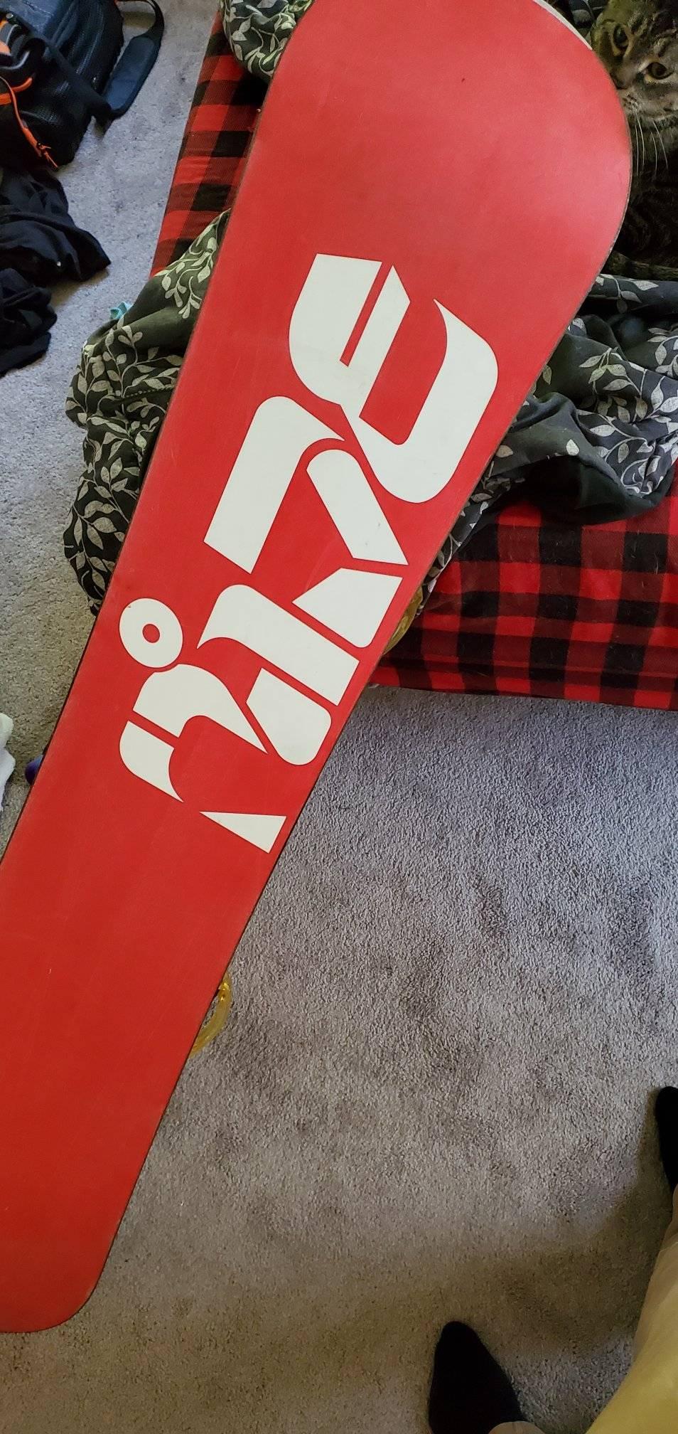 What is the Burton Idiom snowboard?