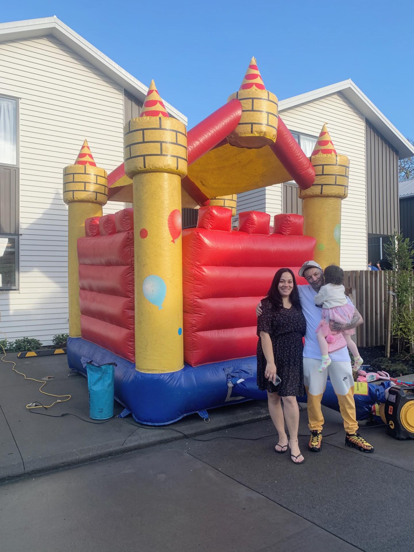 Cheap - Meet Will and Sarah, William spent 11 years on the inside and ...