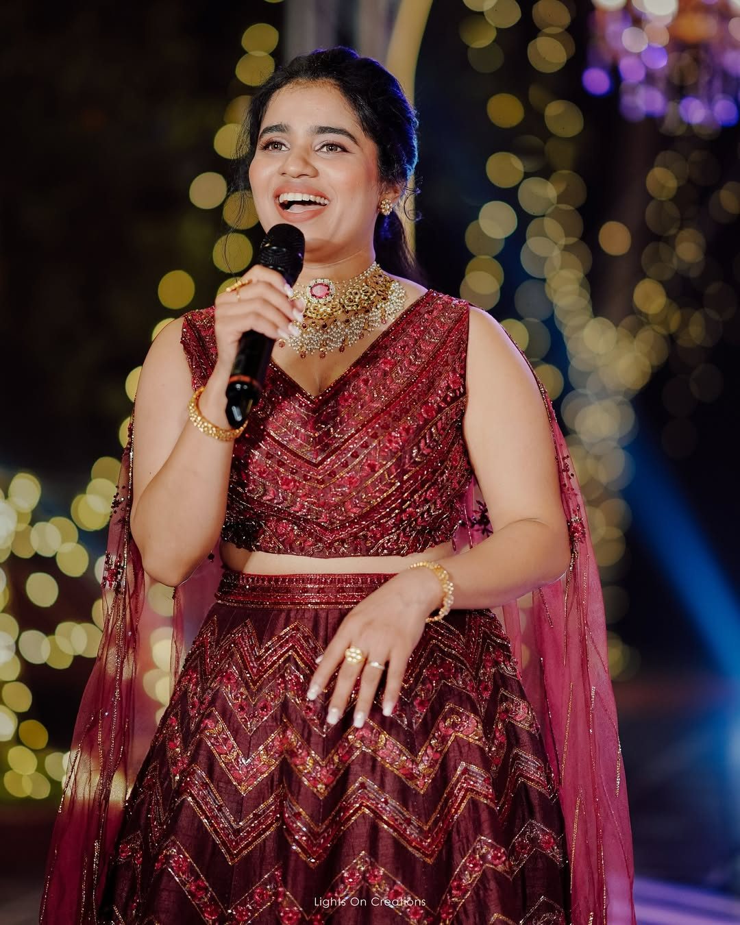 bridesmaid dress for sangeet This gorgeous couple and the beautiful are serving major Sangeeth look inspiration. Swipe to see the stunning portraits from the ceremony. ❤ bride's sister @_saniya_iyappan_ Hair & Makeup @rizwan_themakeupboy Attire @t.and.msignature Category: Dresses